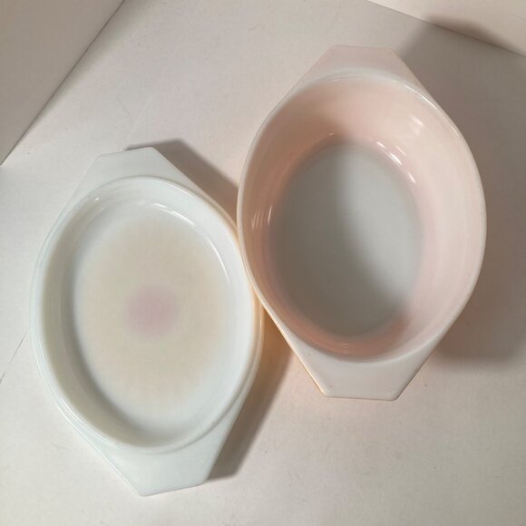 Vintage Pyrex Daisy Sunflower 043 1.5QT Oval Baking Dish & Lid Yellow Orange USA - Picture 7 of 10